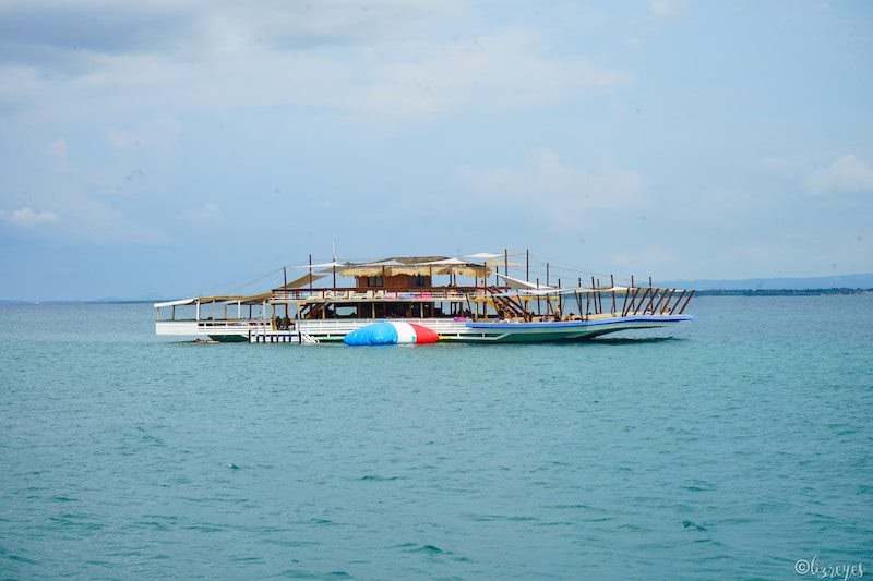 Tawhai Floating Bar