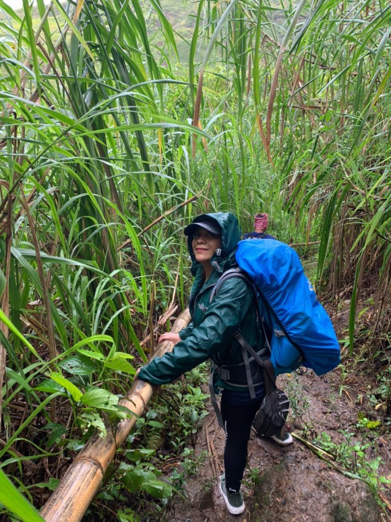 Trekking Panimahawa Ridge